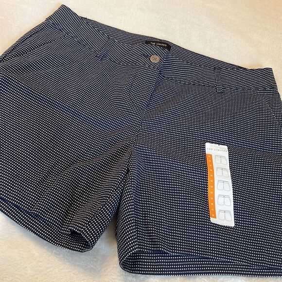 NWT The Limited Navy with White Dots Women's Shorts - Picture 1 of 12